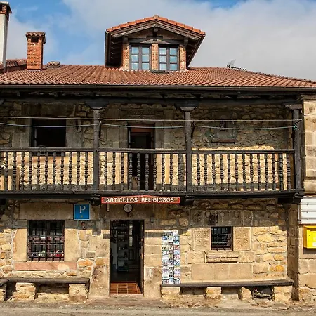 Gasthuis Nuestra Senora Del Carmen *